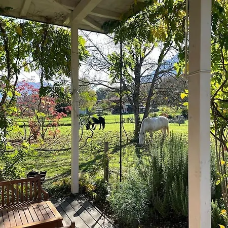 Apartment Cloud Garden Maisonette Spiez